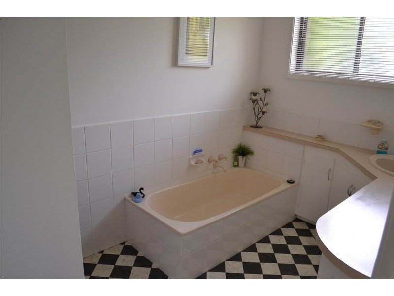 1426 Western Highway, Great Western VIC 3374