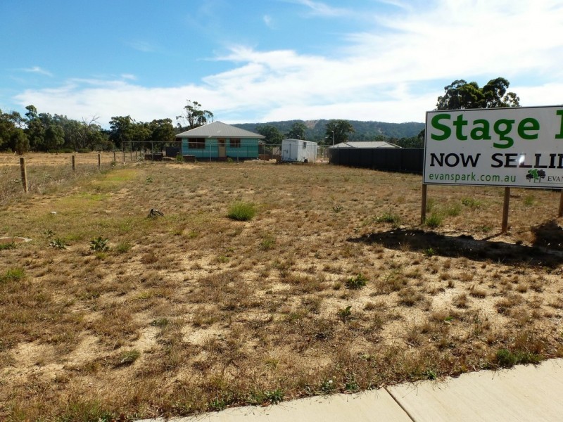 239 Western Highway, Ararat VIC 3377