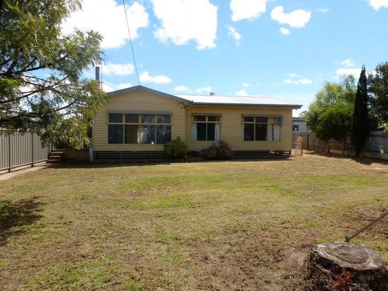 239 Western Highway, Ararat VIC 3377