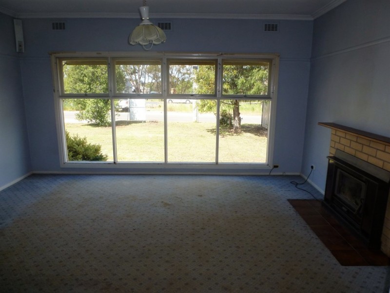 239 Western Highway, Ararat VIC 3377
