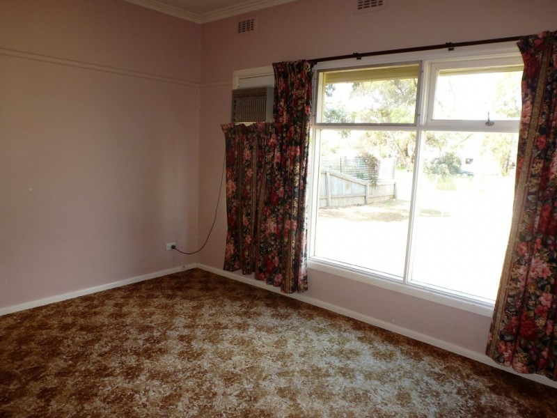 239 Western Highway, Ararat VIC 3377