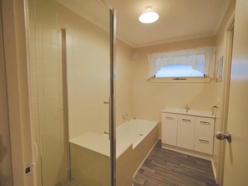 61 BYRON ROAD, Cathcart VIC 3377