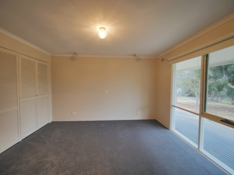 61 BYRON ROAD, Cathcart VIC 3377