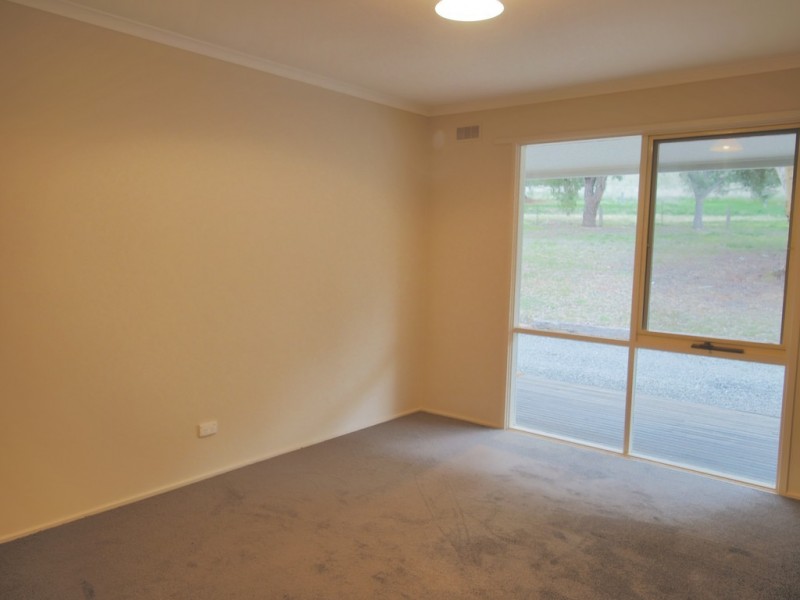 61 BYRON ROAD, Cathcart VIC 3377