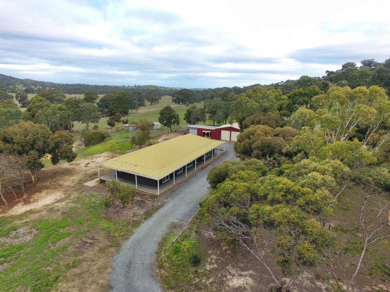 61 BYRON ROAD, Cathcart VIC 3377