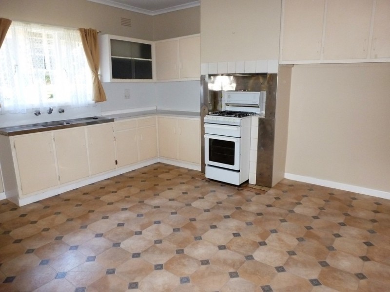 12 Wilson Street, Ararat VIC 3377