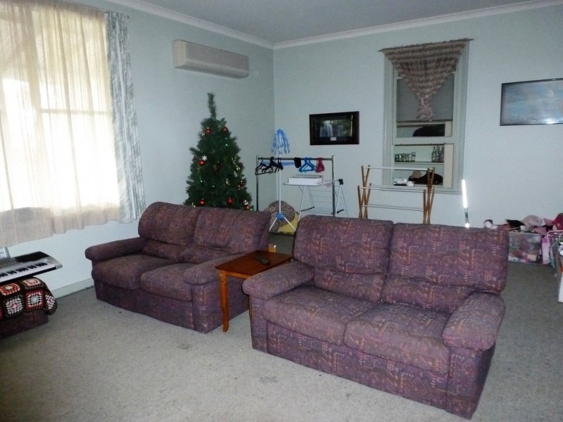 11 Brooke Street, Moyston VIC 3377