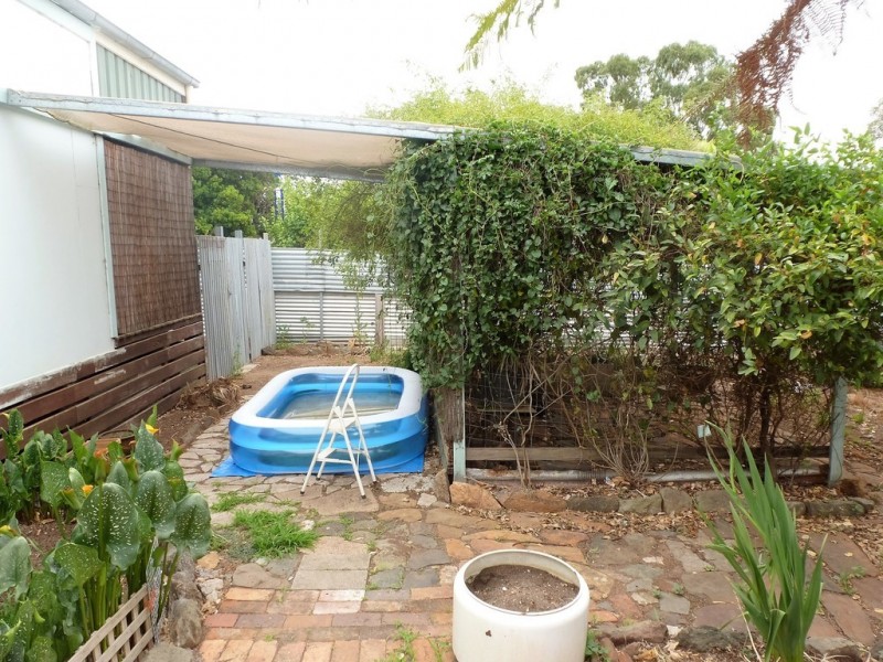 11 Brooke Street, Moyston VIC 3377