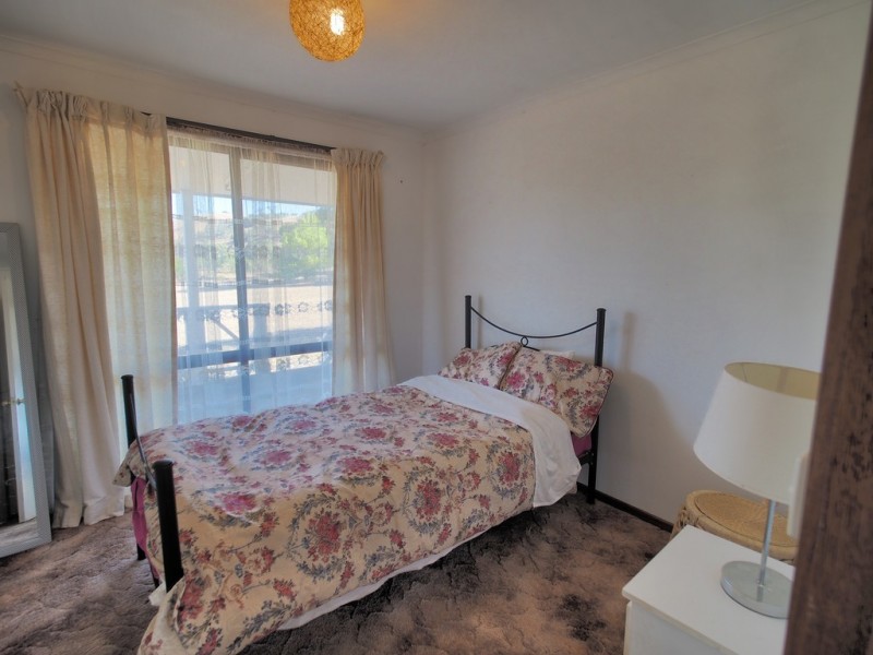 105 Rifle Butts Road, Landsborough VIC 3384