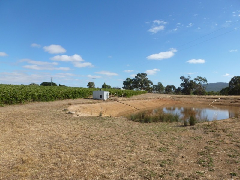 105 Rifle Butts Road, Landsborough VIC 3384