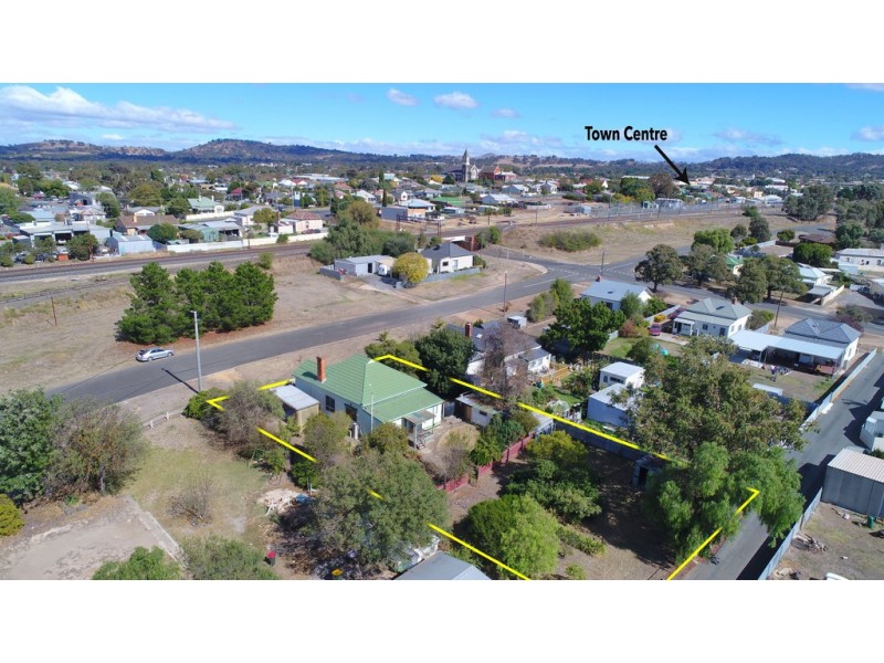 9 Currajong Avenue, Ararat VIC 3377