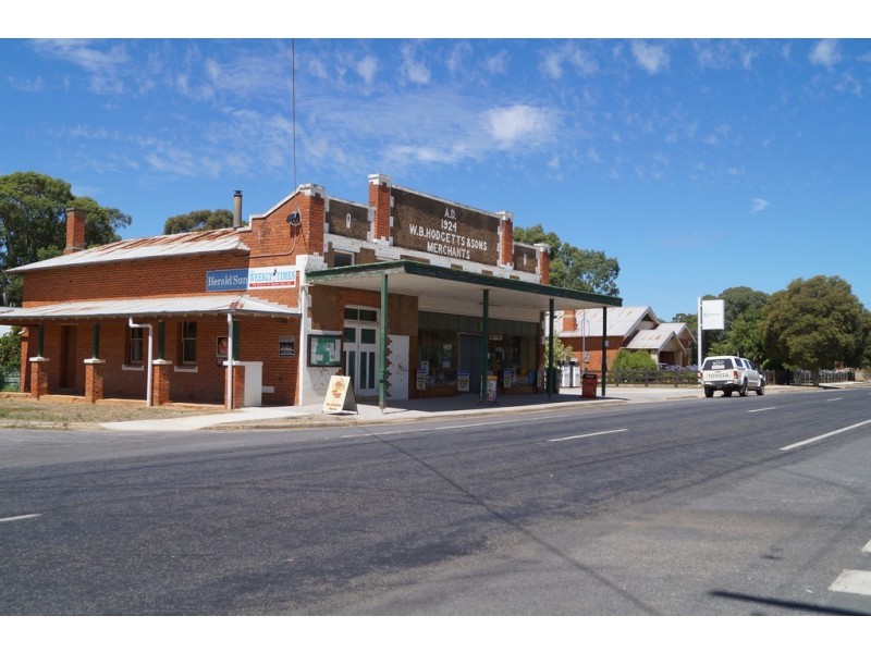 64 Burke Street, Landsborough VIC 3384