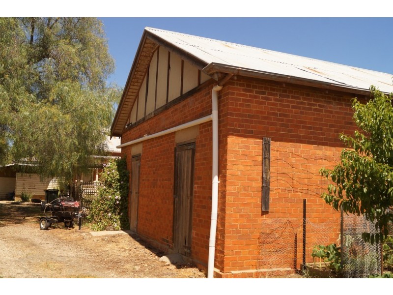 64 Burke Street, Landsborough VIC 3384