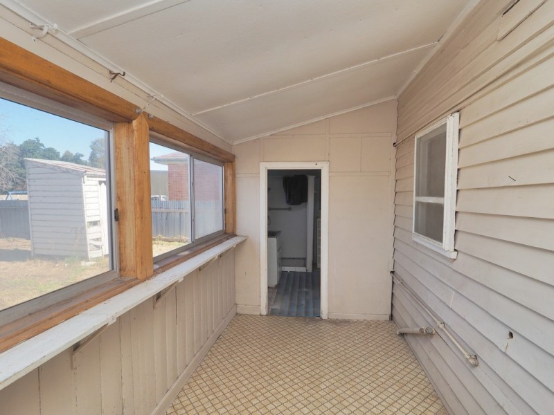 14 Queens Avenue, Ararat VIC 3377