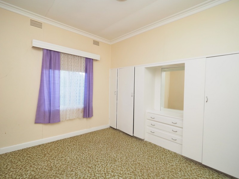 14 Queens Avenue, Ararat VIC 3377