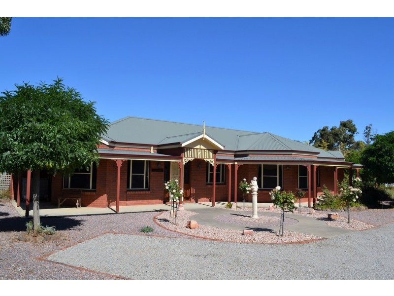 12 Redgum Drive, Ararat VIC 3377