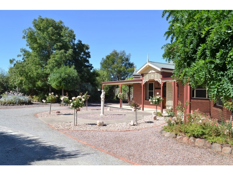 12 Redgum Drive, Ararat VIC 3377