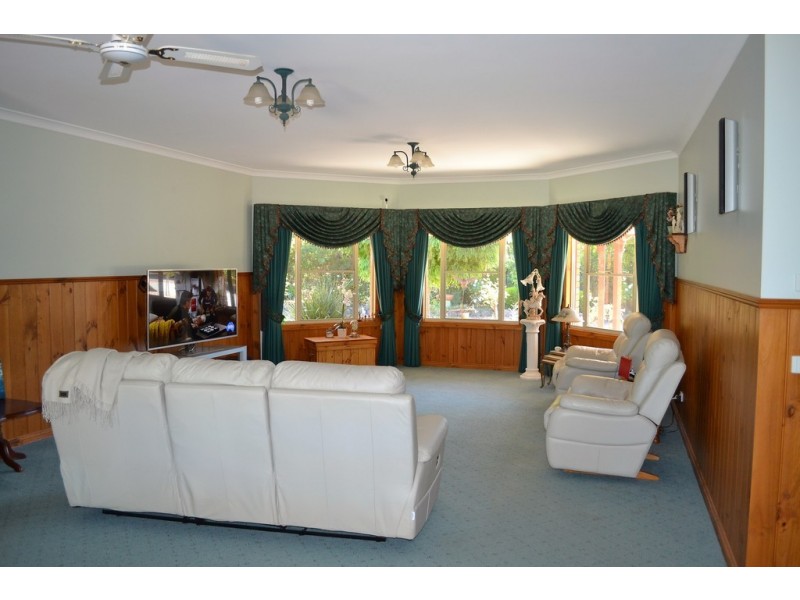 12 Redgum Drive, Ararat VIC 3377