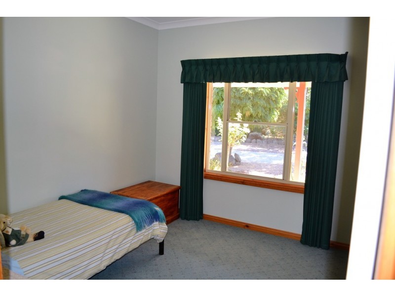 12 Redgum Drive, Ararat VIC 3377