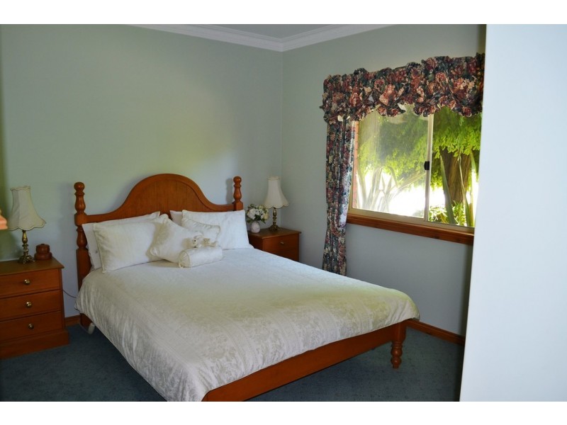 12 Redgum Drive, Ararat VIC 3377