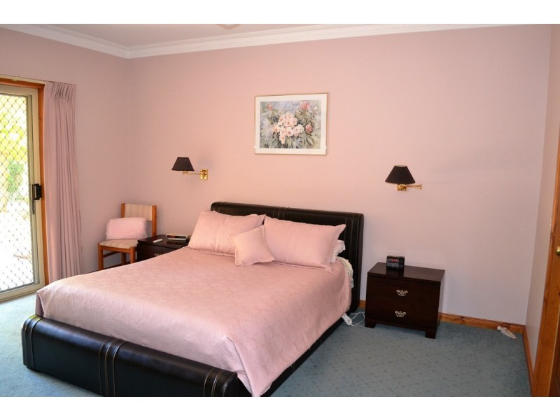 12 Redgum Drive, Ararat VIC 3377