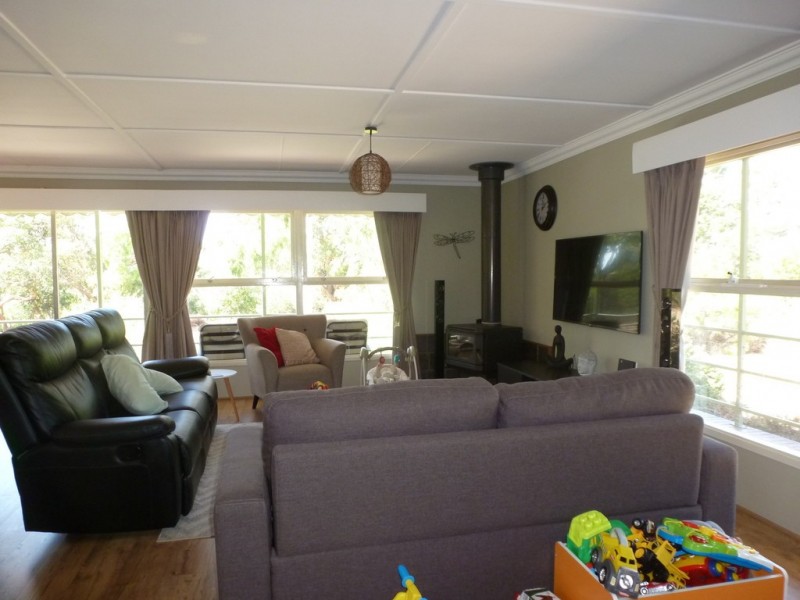 61 Wildflower Drive, Pomonal VIC 3381