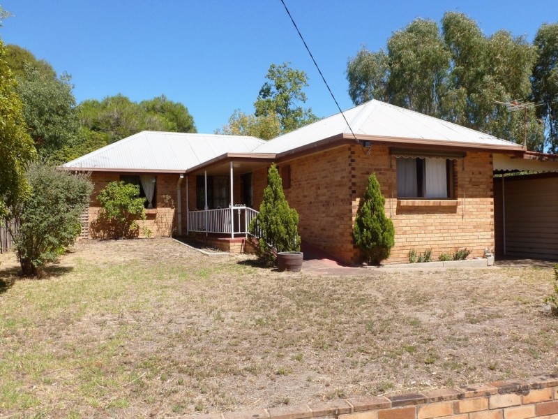 8 McNeil Street, Ararat VIC 3377