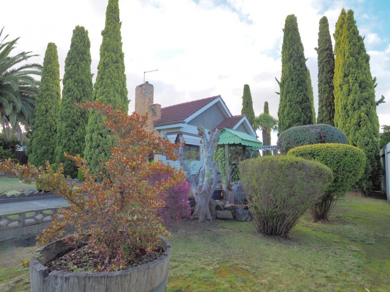 6 Jenkin Street, Ararat VIC 3377