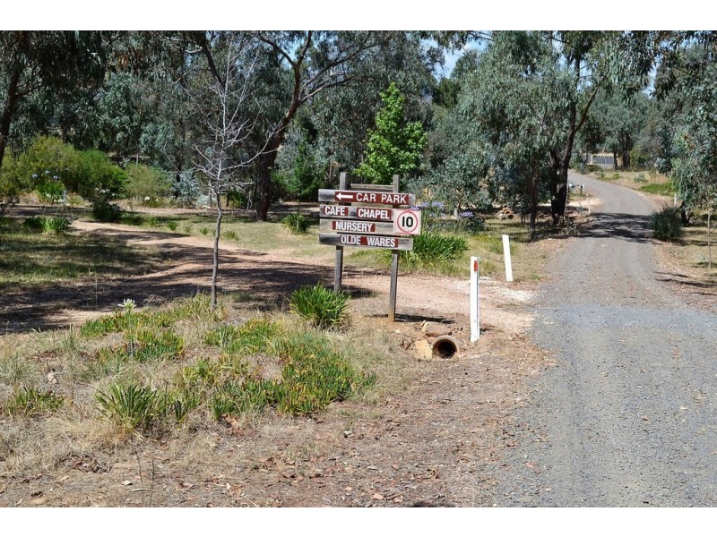 15 Borbridge Lane, Moonambel VIC 3478