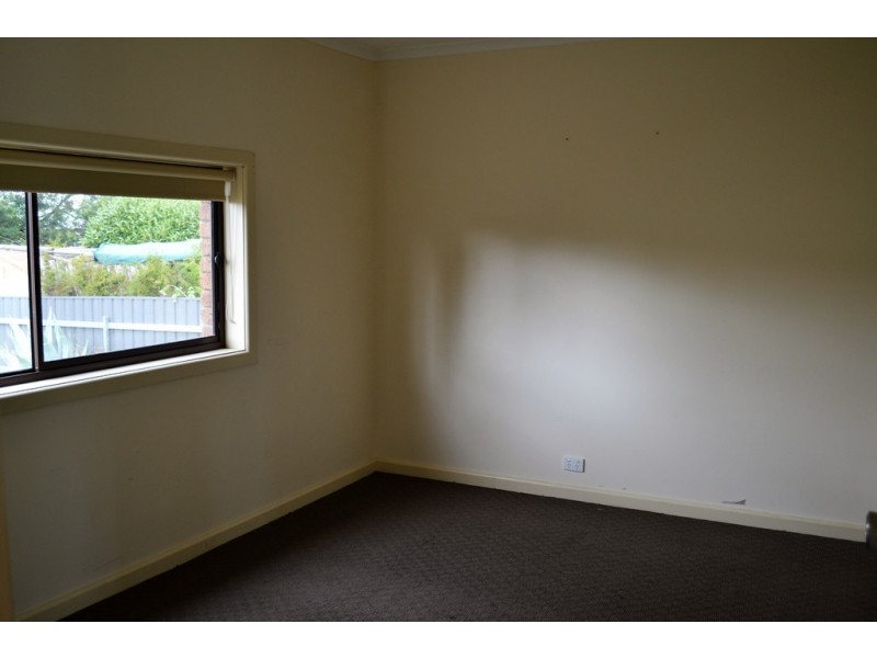 21 Coad Street, Ararat VIC 3377