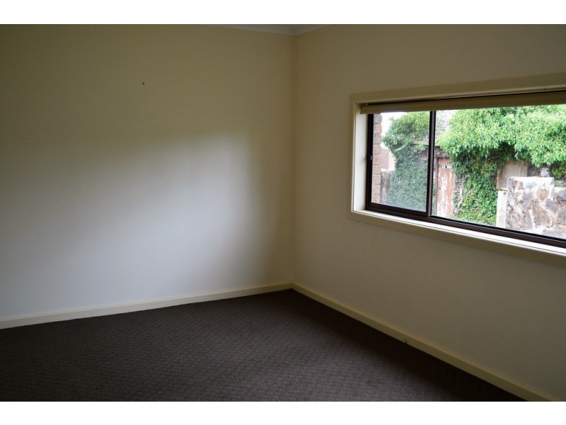 21 Coad Street, Ararat VIC 3377