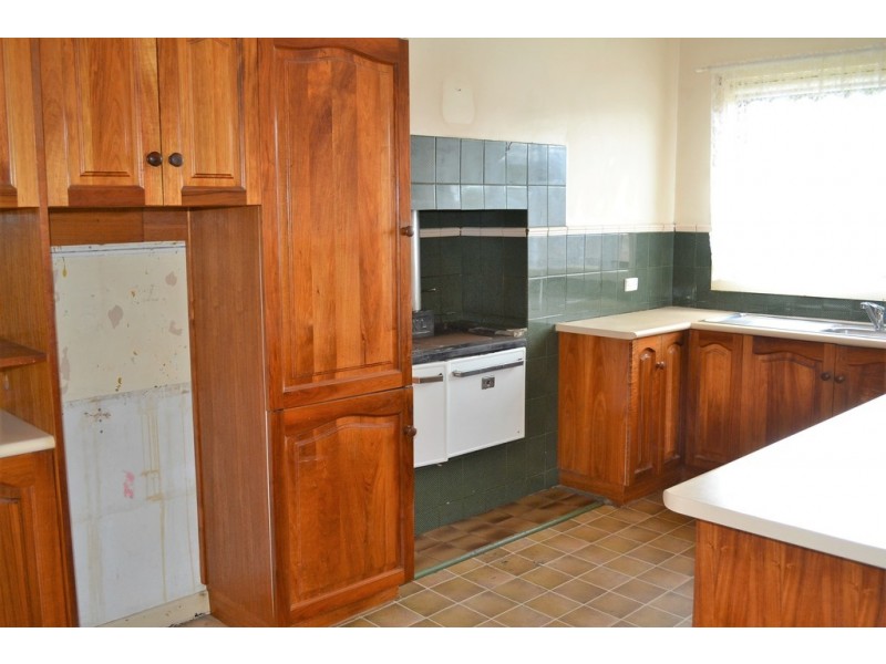 21 Coad Street, Ararat VIC 3377