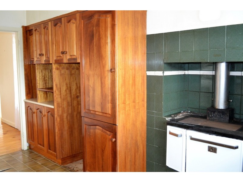 21 Coad Street, Ararat VIC 3377