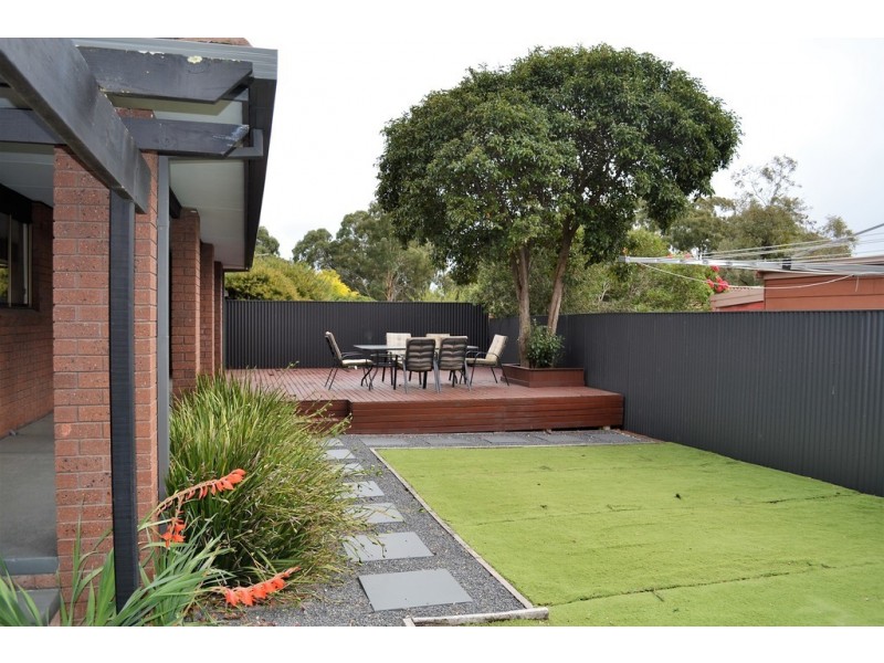 76 Banfield Street, Ararat VIC 3377