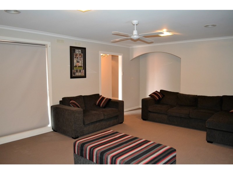 76 Banfield Street, Ararat VIC 3377