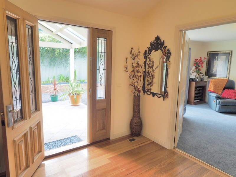 7 Scotts Rise, Ararat VIC 3377