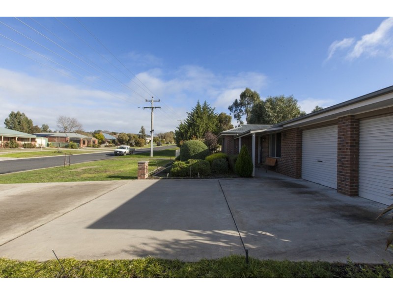 33 McNeil Street, Ararat VIC 3377