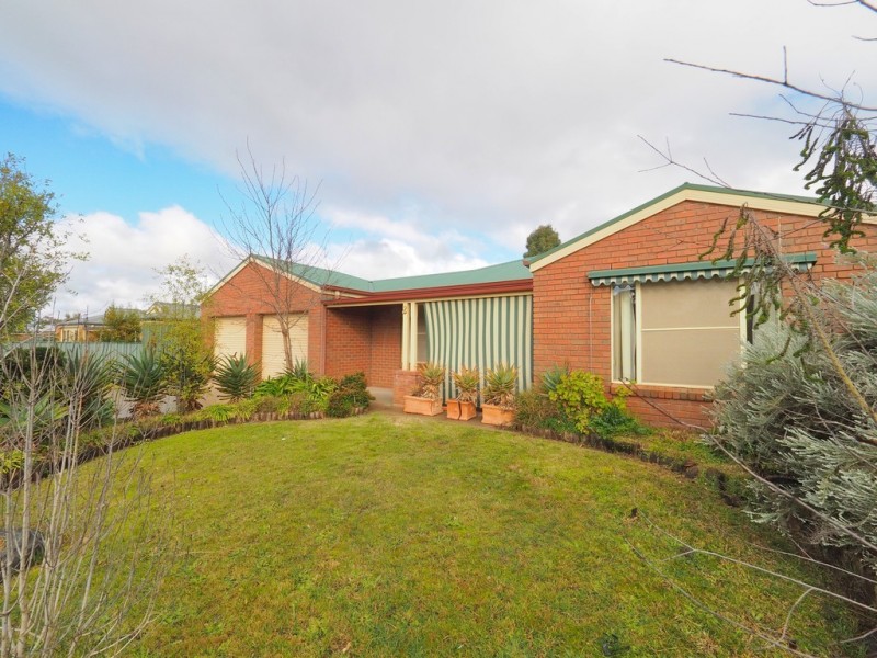 2 Redgum Drive, Ararat VIC 3377