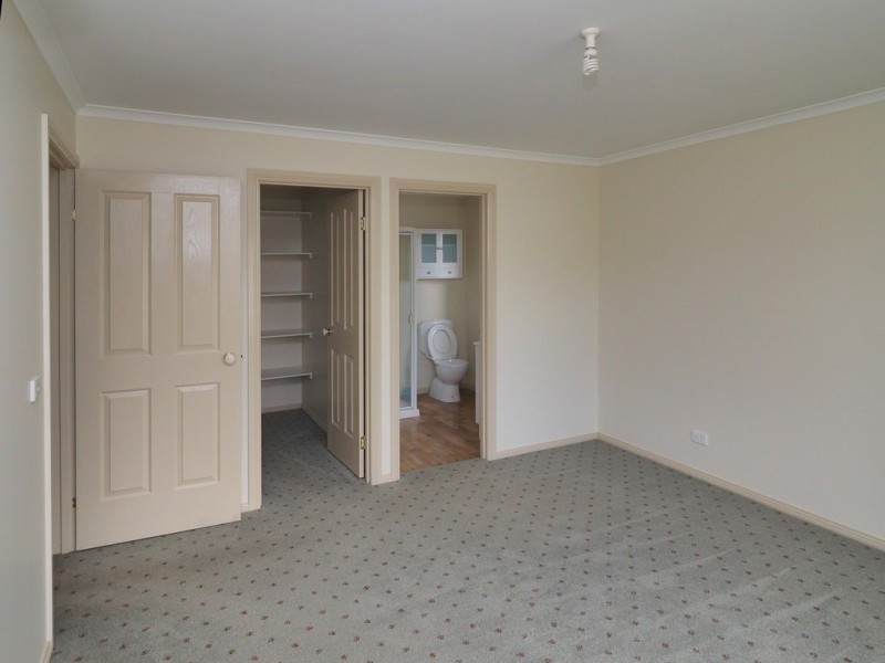 2 Redgum Drive, Ararat VIC 3377