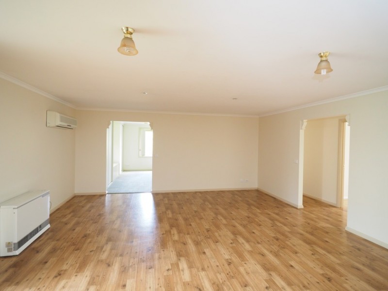 2 Redgum Drive, Ararat VIC 3377