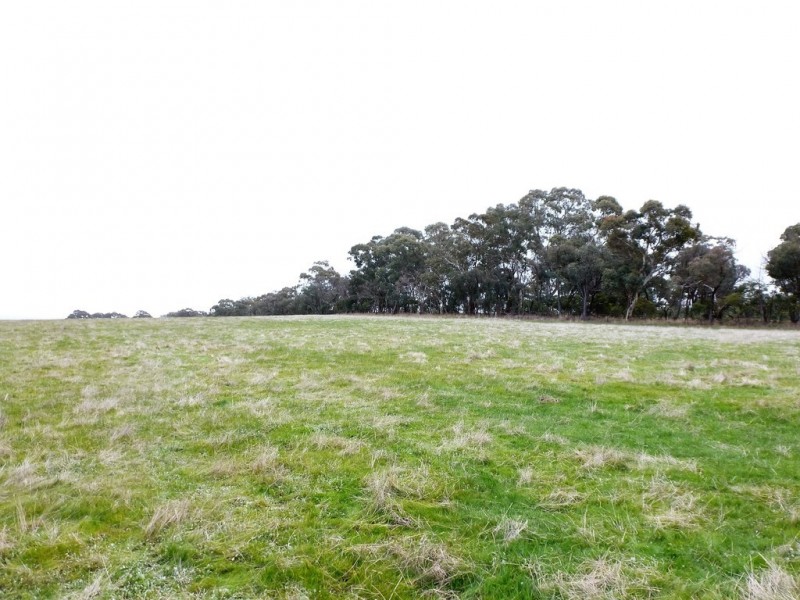 CA 37and42 Railway Road, Ararat VIC 3377