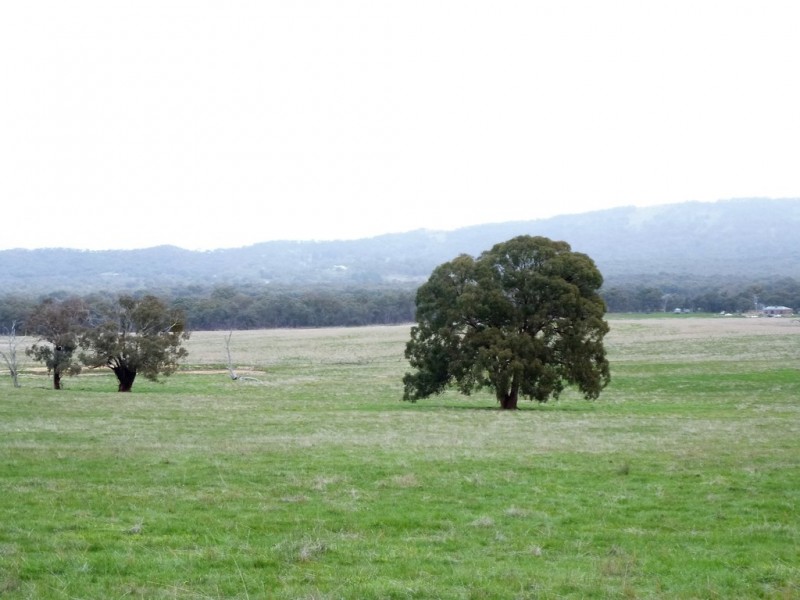 CA 37and42 Railway Road, Ararat VIC 3377