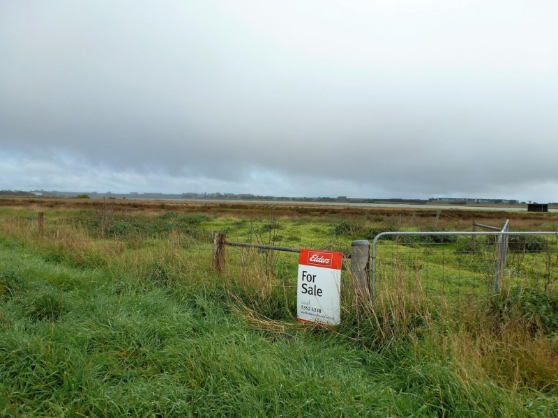 lots Mortlake – Ararat Road, Lake Bolac VIC 3351