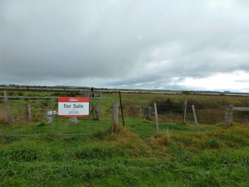 lots Mortlake – Ararat Road, Lake Bolac VIC 3351