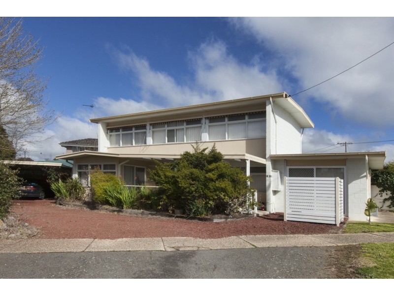 6 Kneebone Street, Ararat VIC 3377