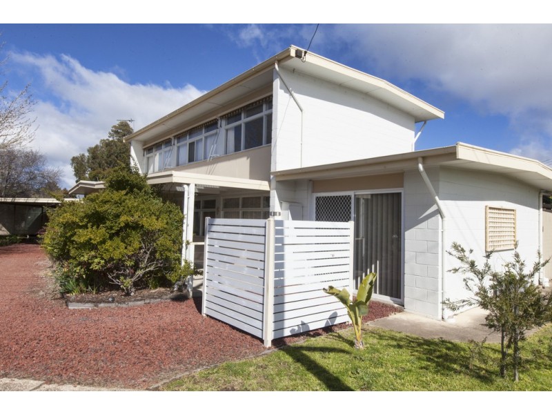 6 Kneebone Street, Ararat VIC 3377