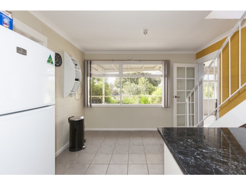 6 Kneebone Street, Ararat VIC 3377