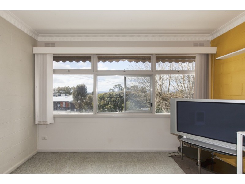 6 Kneebone Street, Ararat VIC 3377