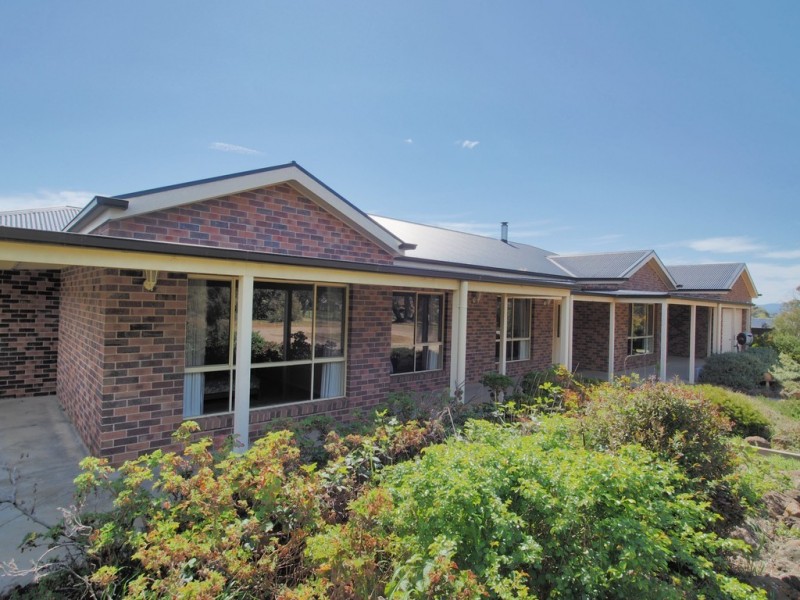 19 Bowen Place, Ararat VIC 3377