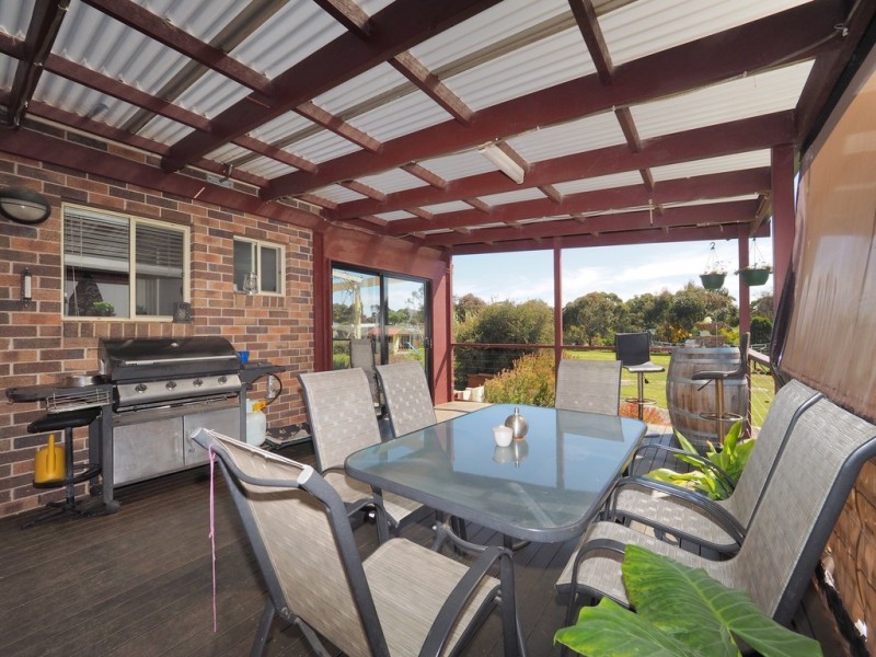 19 Bowen Place, Ararat VIC 3377